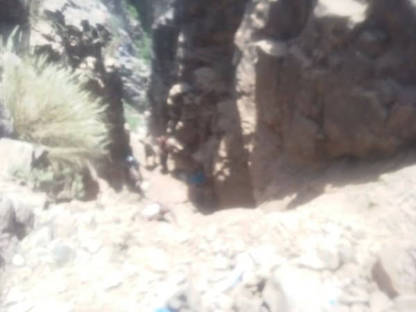 انهيار صخري على رؤوس الباحثين عن الكنوز  - صورة إضافية 1